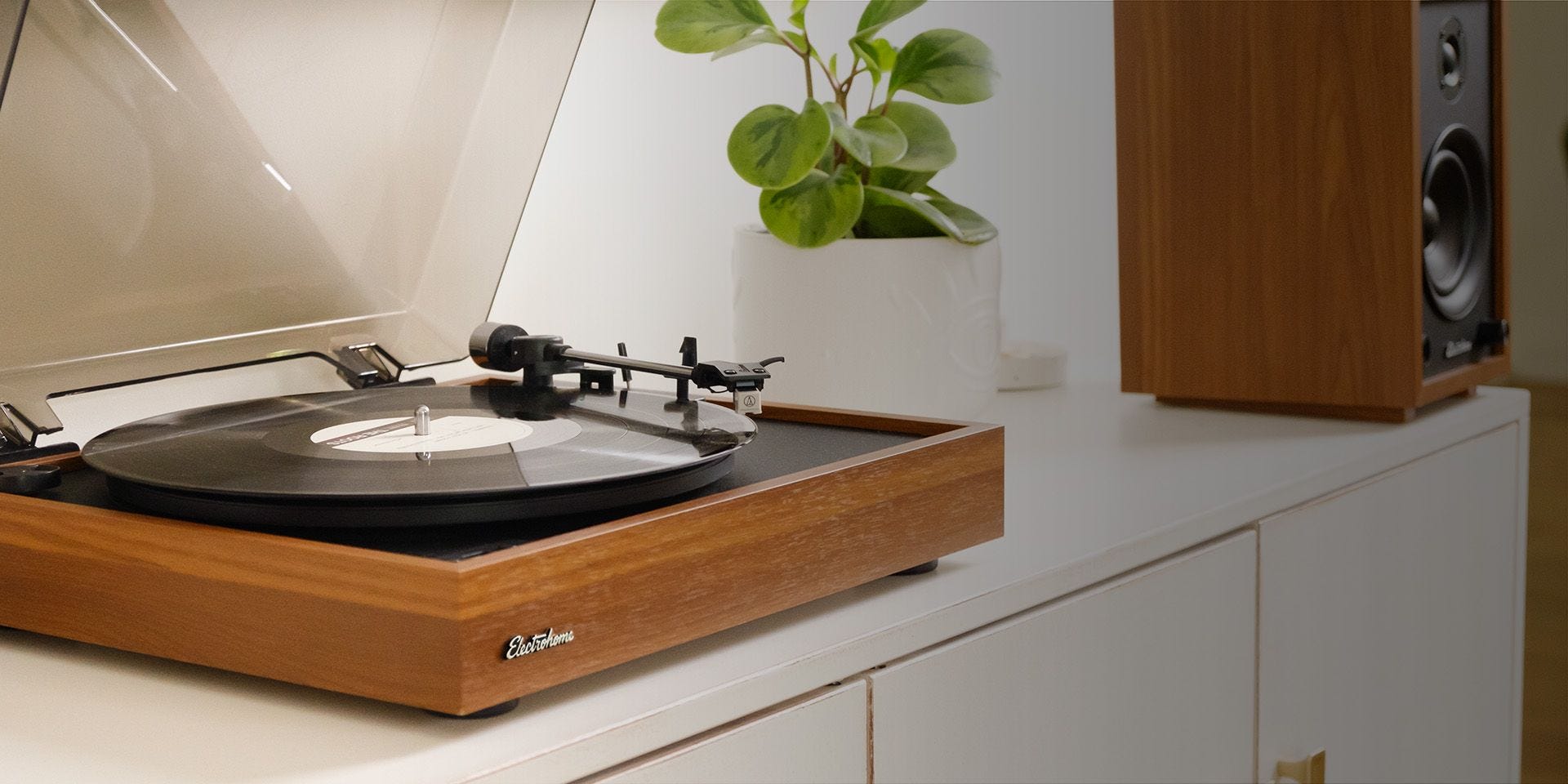 Electrohome Montrose Wireless Record Player Stereo System with 4