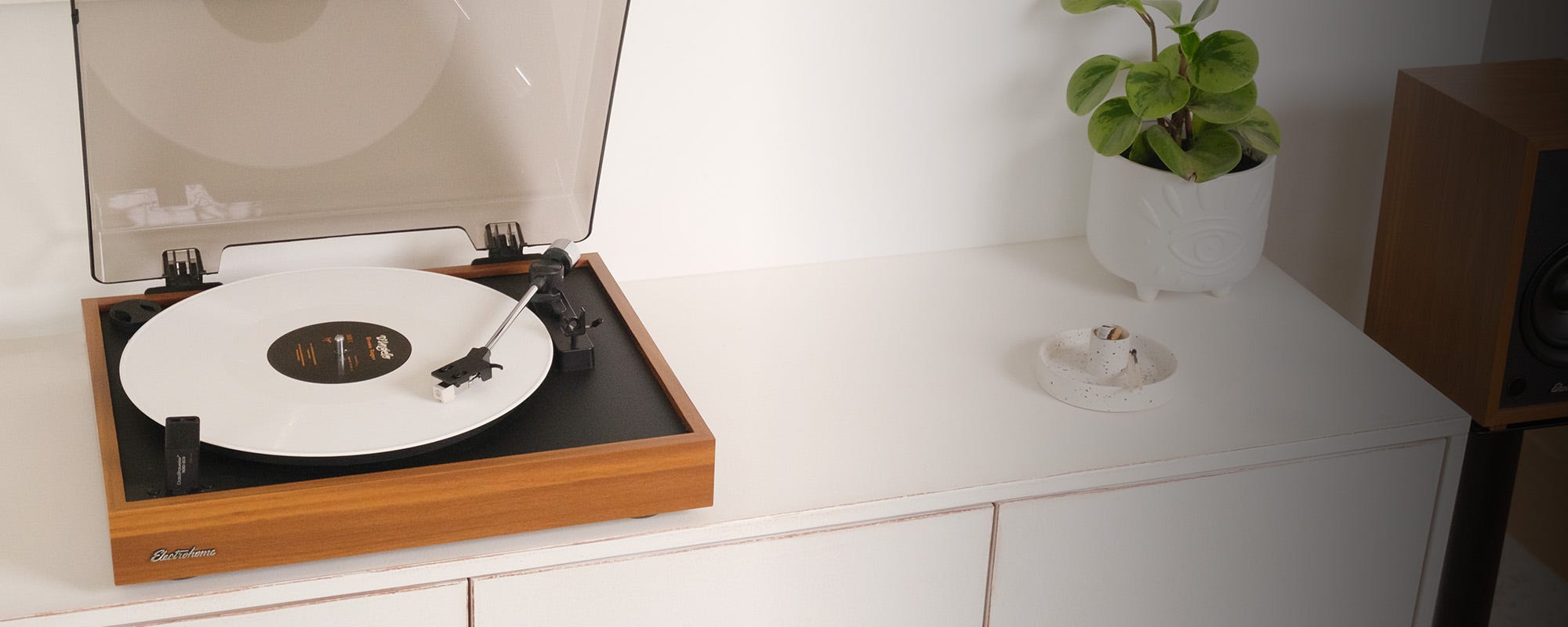 Montrose Wireless Vinyl Record Player
